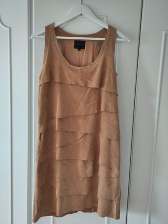 Robe Hôtel Particulier en daim camel (S)