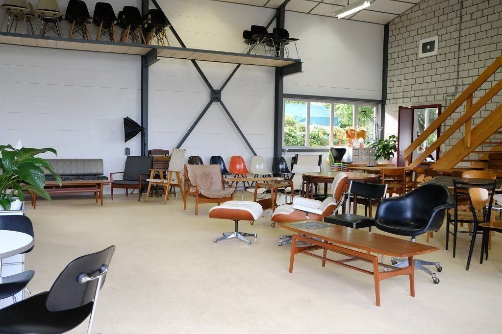 USM Tavoli: USM Tisch gross, Lieferung möglich – Usato da Meinisberg venduto da atelier_TILIJA 9