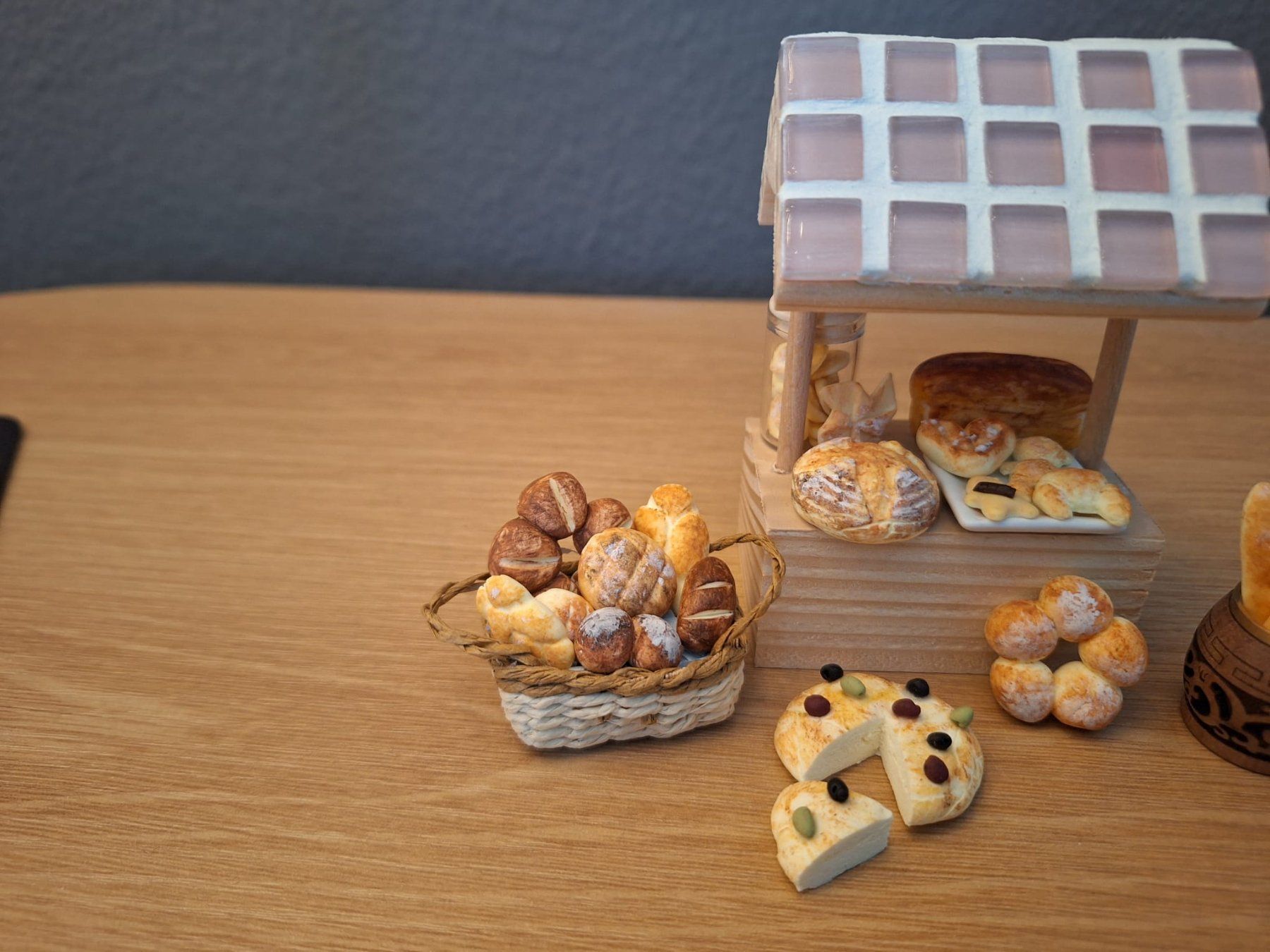 Case e mobili per bambole: Puppenhaus Marktstand – Nuovo (secondo la descrizione) da Zürich venduto da HandmadeTinyFood 5
