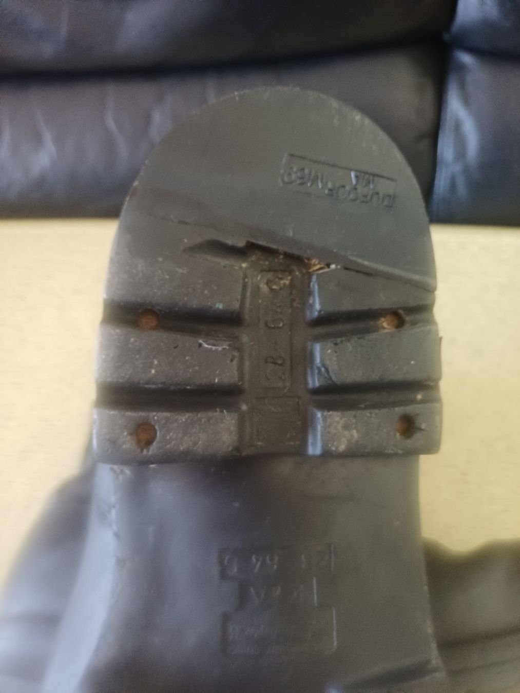 Schweizer Armee Herrenschuhe: Schuhe von der Schweizer Armee Grösse 42,5 Breite 7 – Gebraucht aus Ebersecken von Napf08 5