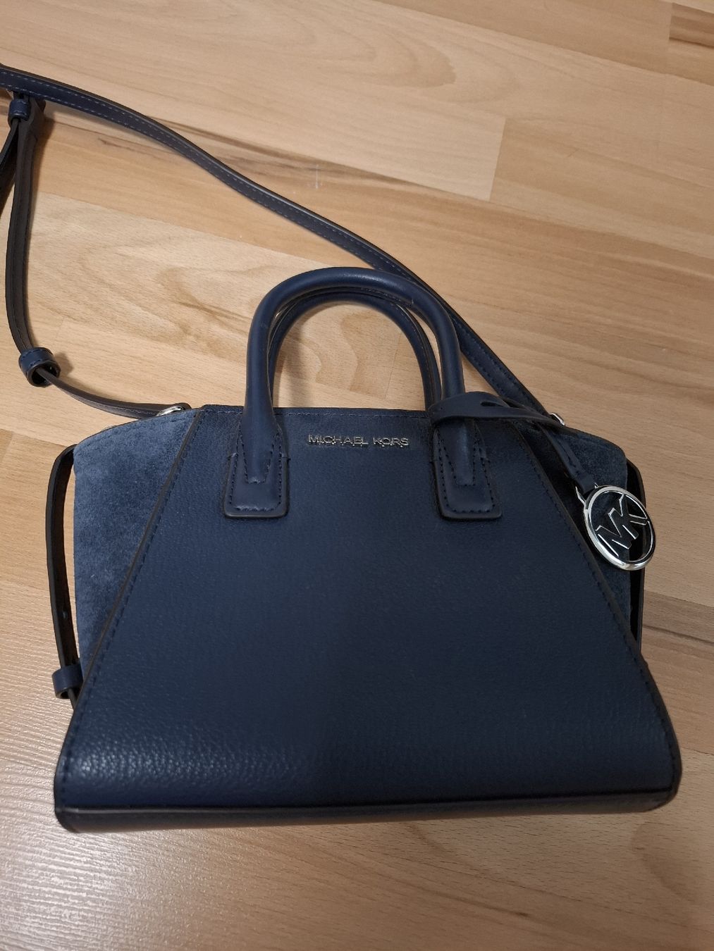 Michael Kors Sacs femmes: Neue Michael Kors Tasche – Neuf (Voir description) à Netstal par Queen37 2
