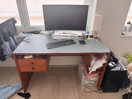 Schreibtisch Holz mit Schubladen guter Zustand 120x60cm