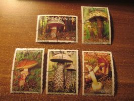 5 Stk. Briefmarken Motiv Pilze 1992 S. Tome e Principe