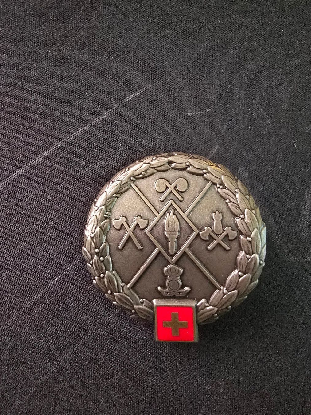 Uniformen: Beretemblem LVBGRABC – Gebraucht aus Pfyn von mei_vyw5