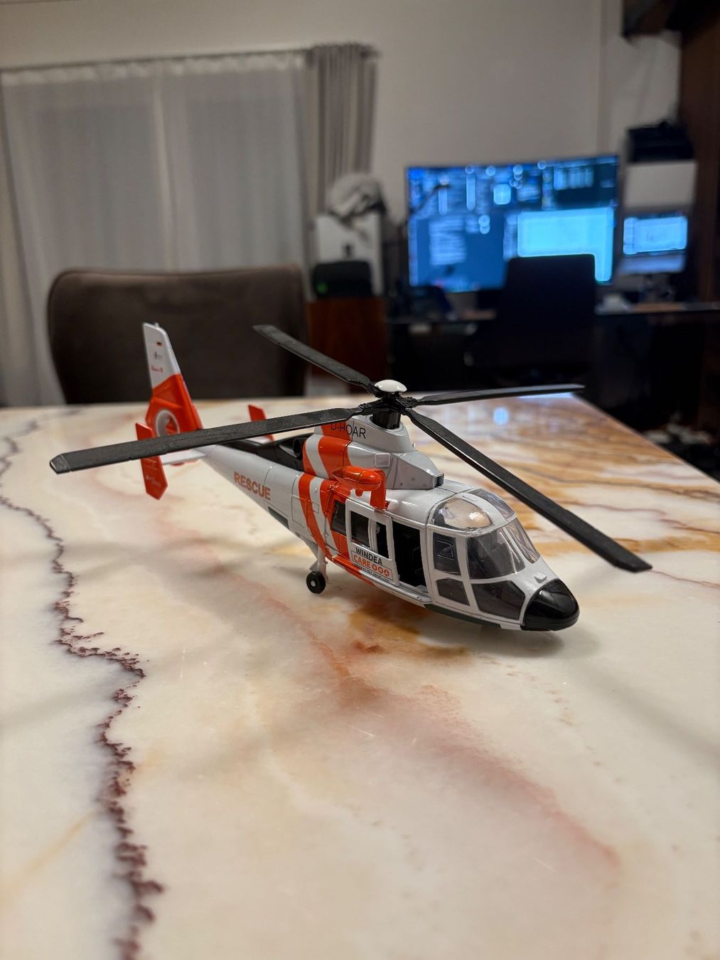 Modellbausätze & Standmodelle: Modellhubschrauber Windea Care D-HOAR – Gebraucht aus Horgen von Enis444 1