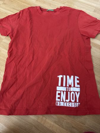 Benetton T-Shirt, Top Zustand, Gr. 150 Rot, Sommer!