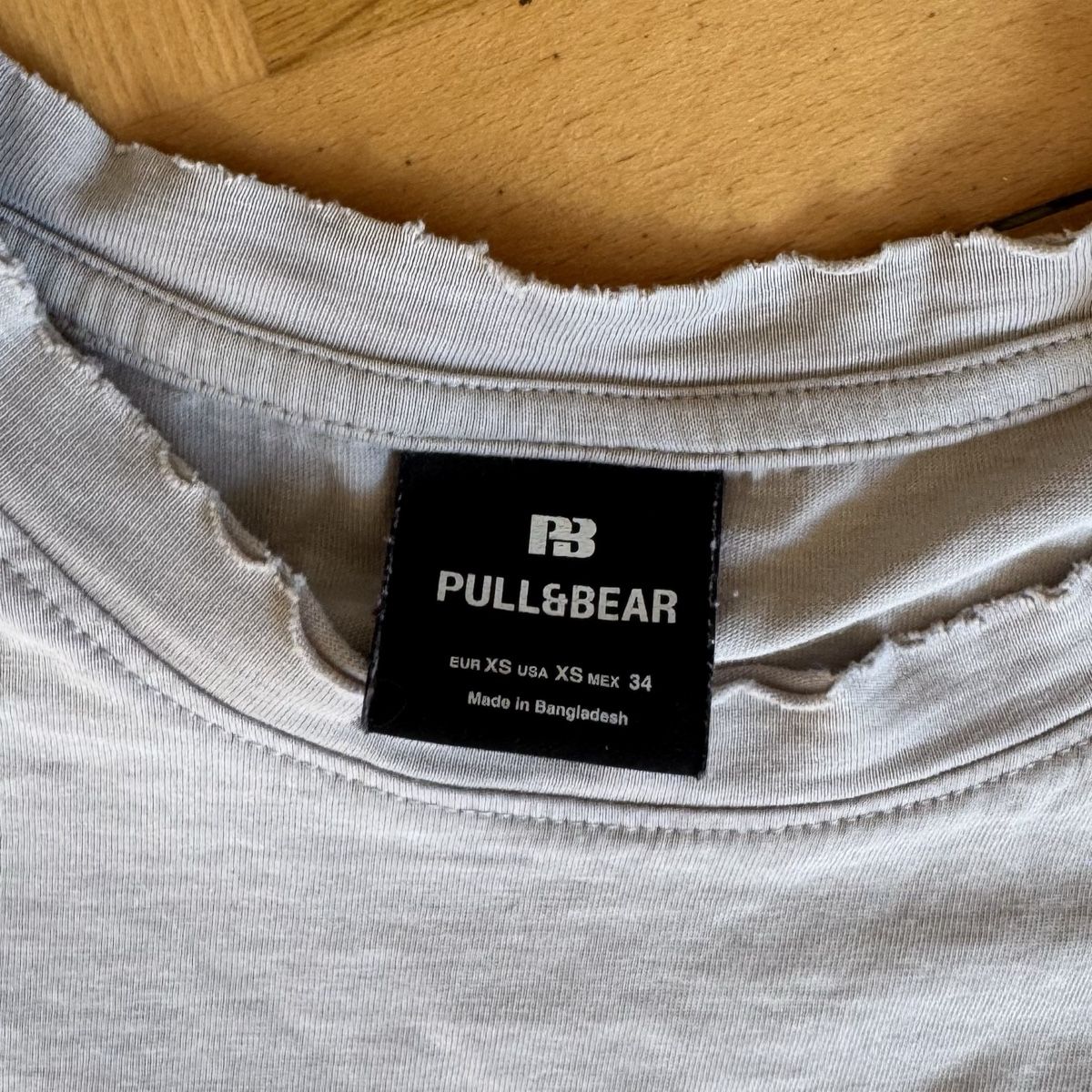 Pull&Bear T-shirts: PULL&BEAR Tank Top Beige XS – Neuf (Voir description) à solothurn par mil_ja.t 3