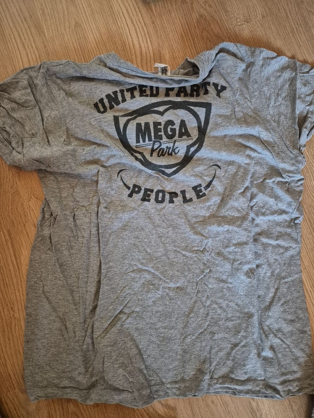 T-shirts: Megapark Tshirt – D'occasion à Obergoldbach par _M_H_O_