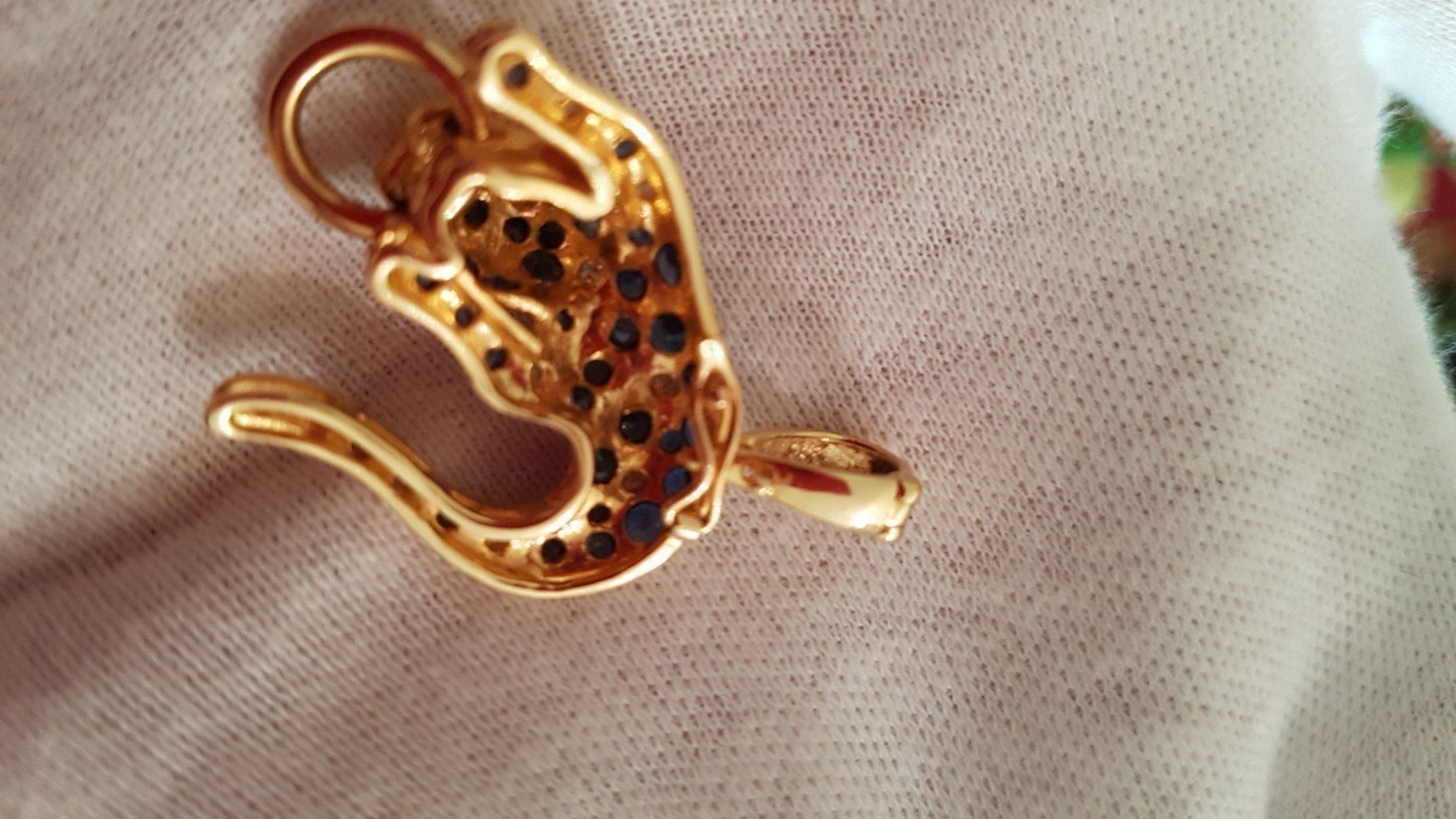 Anhänger: Panther Anhänger 14K mit Saphir+Diamant – Neu und originalverpackt aus KLOTEN von Luxurious-Shop 4