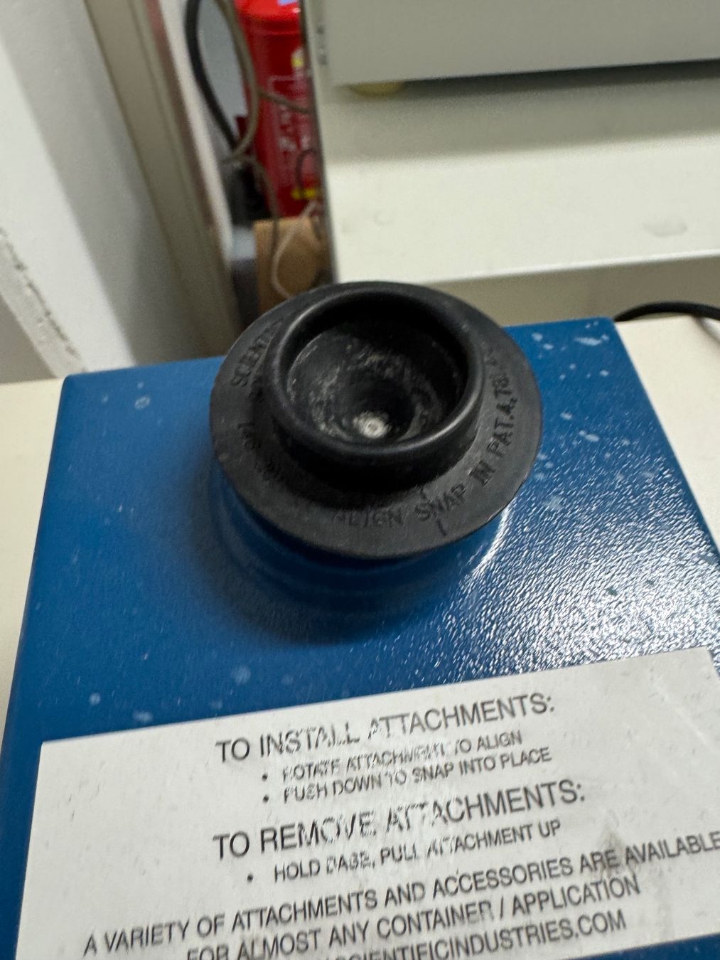 Tutte le macchine: Agitateur vortex de laboratoire Scientific Industries Vortex – Usato da Aarberg venduto da SNLiquidation 5