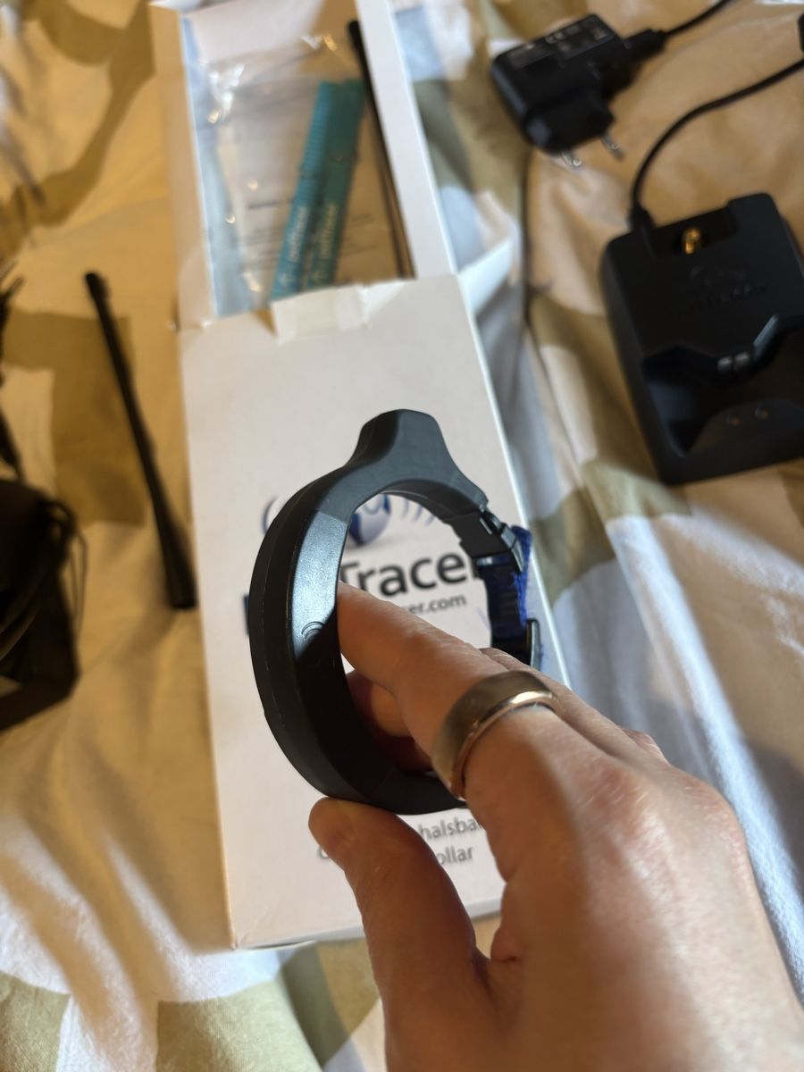 Sonstiges Tierzubehör: PetTracer GPS cat collar V.1.0 with accessories – Gebraucht aus Bironico von Koalaboss 3