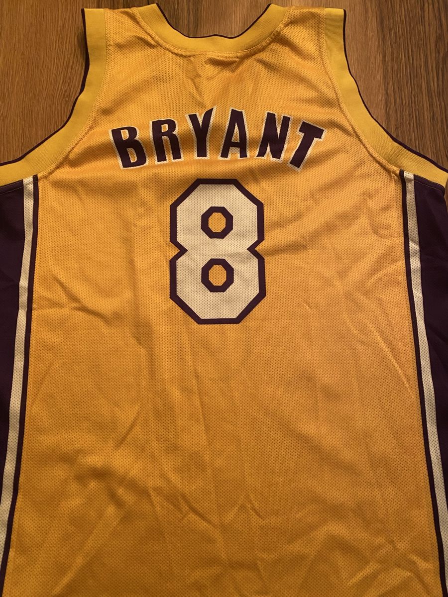 Nba Canottiere & Pantaloni: Trikot Kobe Bryant – Usato da Buochs venduto da Miaschaffner 1