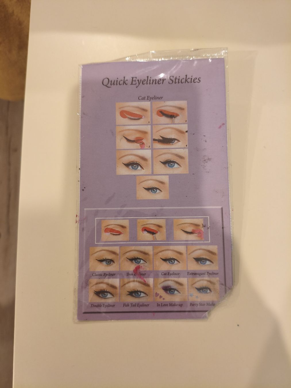 Make-up: Eyeliner Stickies – Nuovo (secondo la descrizione) da Bioggio venduto da OresteIronix
