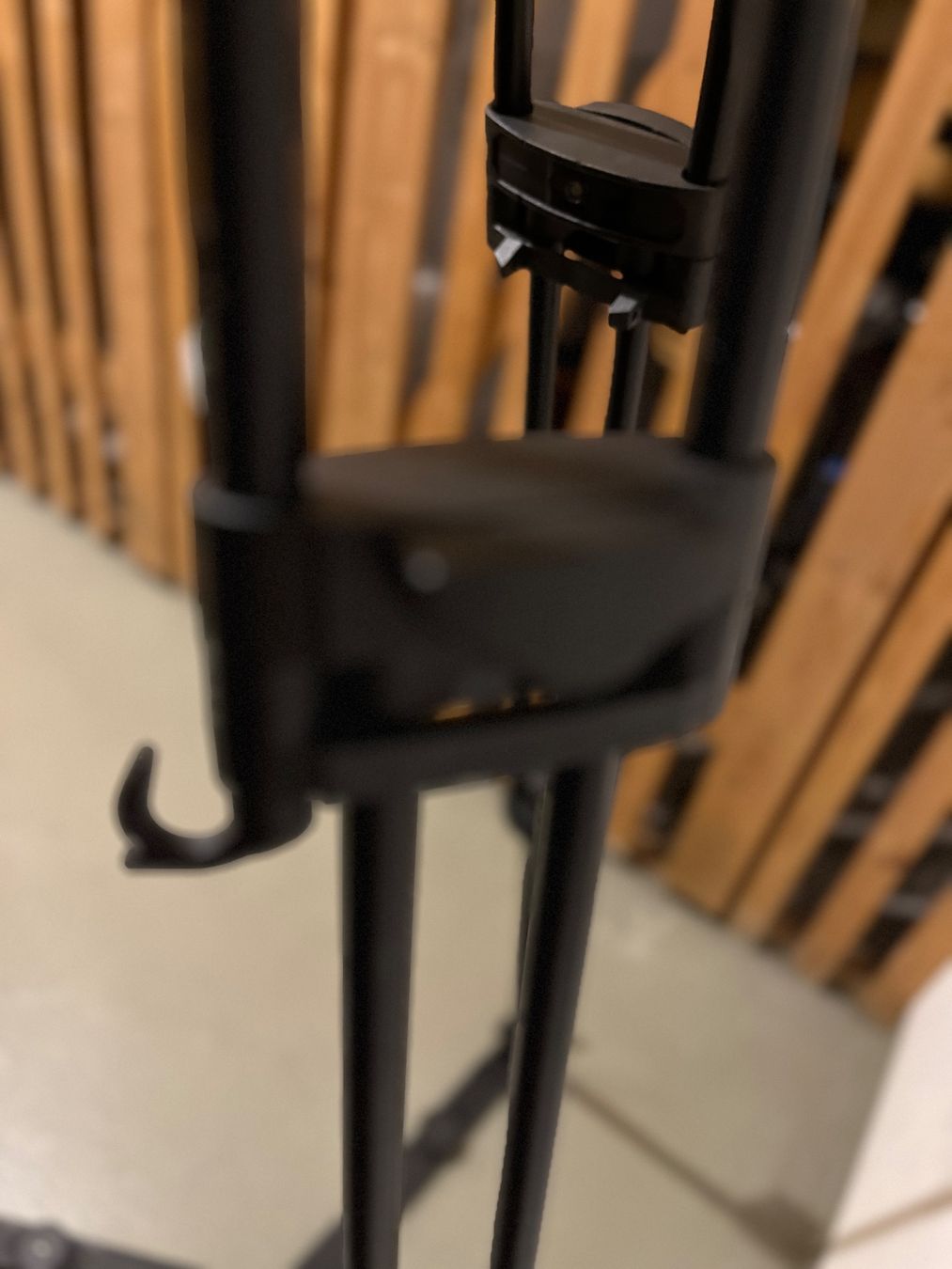 Treppiedi & Teste: Vinten Protouch Pro 6 HDV Videokamera Stativ – Usato da Zürich venduto da Ember2Inferno 7