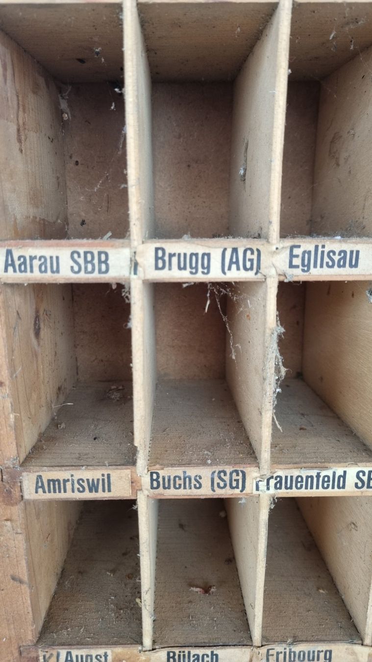 Articoli in legno: SBB- Gepäcketiketten-Kasten – Usato da Bözberg venduto da heinz-d 2