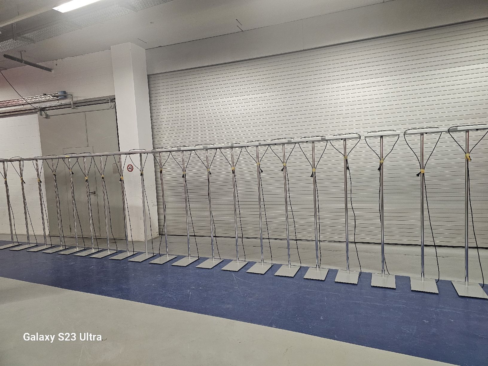 Lampade: 20 stehlampe Bewegungssensor !!Top Zustand!! – Usato da Dübendorf venduto da RDK8600 5