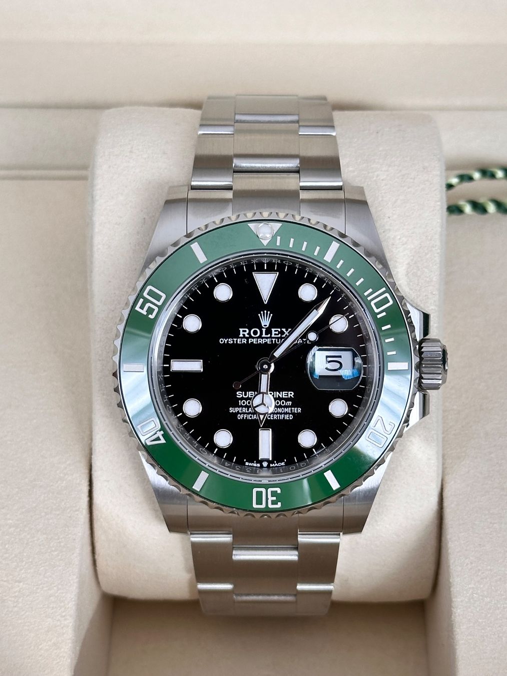 Rolex Uhren: NEW Rolex Submariner Date Oyster 07/26 – Neu und originalverpackt aus Kreuzlingen von GentlemansWatches