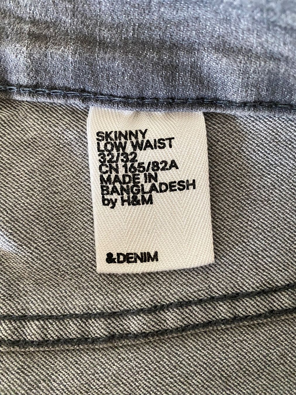 H&M Jeans: Jeans in Grau, Gr. 32/32 – Usato da Zürich venduto da Maria2021 5