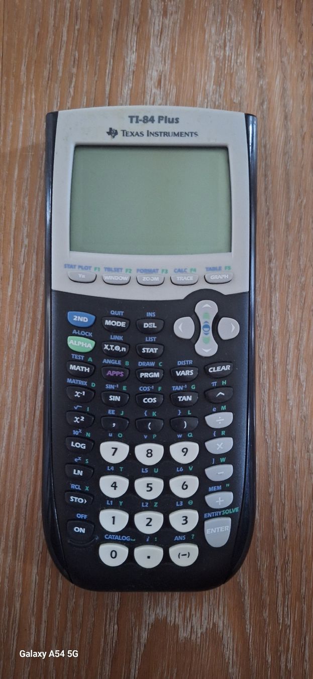 Texas Instruments Calcolatrici tascabili: TI-84+ Calculator – Usato da Winterthur venduto da Ajcps