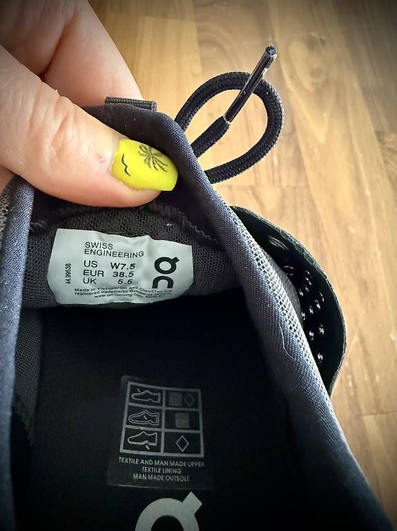 On Scarpe da uomo: On Cloudultra 2  Grösse 38.5  Neuwertig! – Usato da Oftringen venduto da schnullliii 3