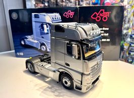 Camion Mercedes Benz Actros Gigaspace 4x2 - 952/55 NZG, 1:18