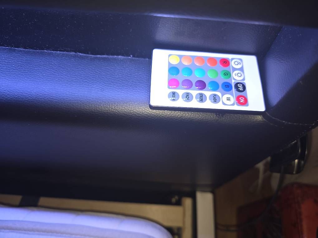 Betten: Jugendkinderbett mit LED 140×200 – Gebraucht aus Hohenrain von JUSTY79 2