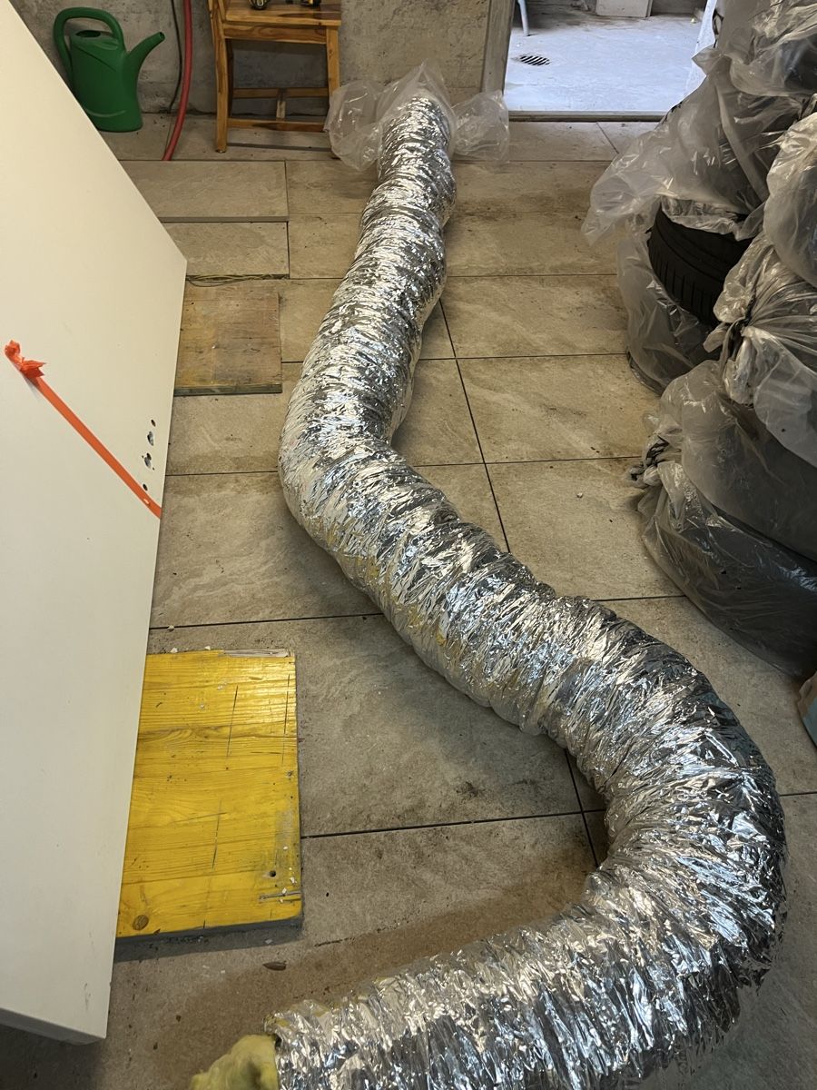 Ventilazione: Lüftungsschlauch Isoliert – Nuovo (secondo la descrizione) da Bertschikon Gossau venduto da BAUSTOFFHANDELbucher 3
