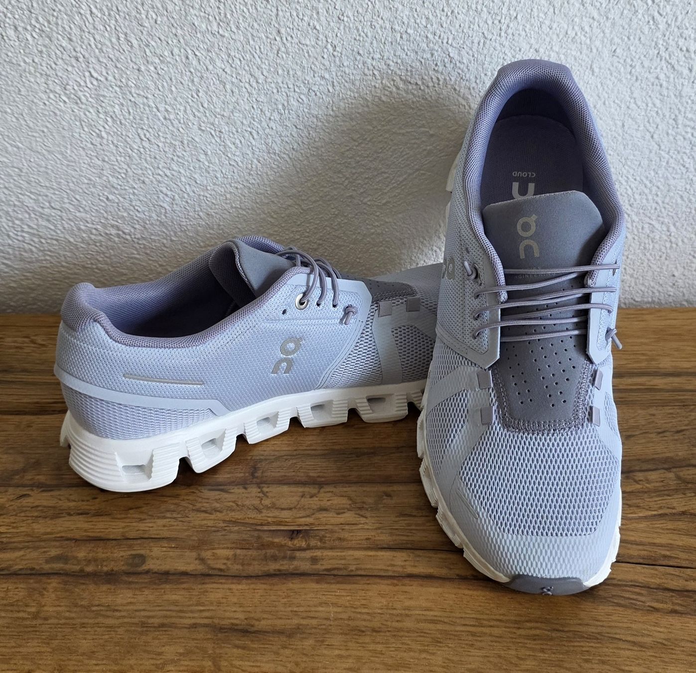 On Chaussures femmes: ON  CLOUD  Hellblau,Gr.40,5 – Neuf (Voir description) à Frauenfeld par Bleeddragon