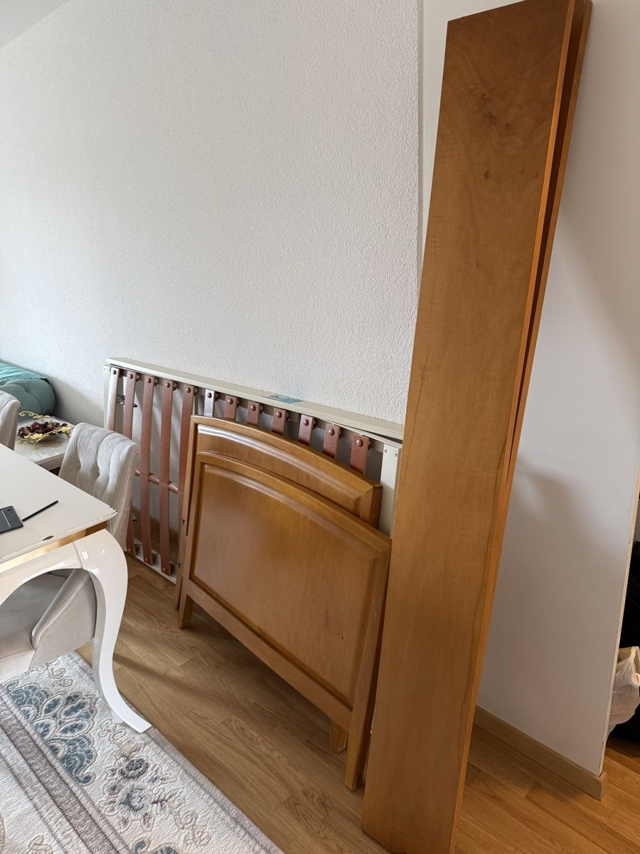 Letti: Bett – Usato da Rüfenacht BE venduto da Users 1