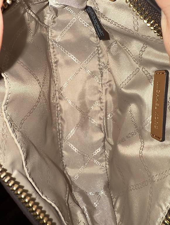 Taschen für Damen: Michael Kors Jet Set Tasche in braun – Gebraucht aus Balgach von lea_2rbr 3