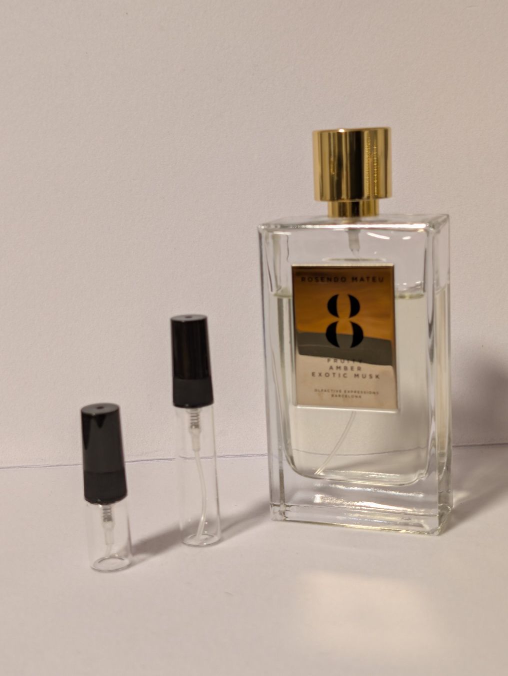 Profumi & Eau de Toilette: Rosendo Mateu 8 - 5ml decant – Nuovo e nell'imballaggio originale da Le Lignon venduto da bkaparfum