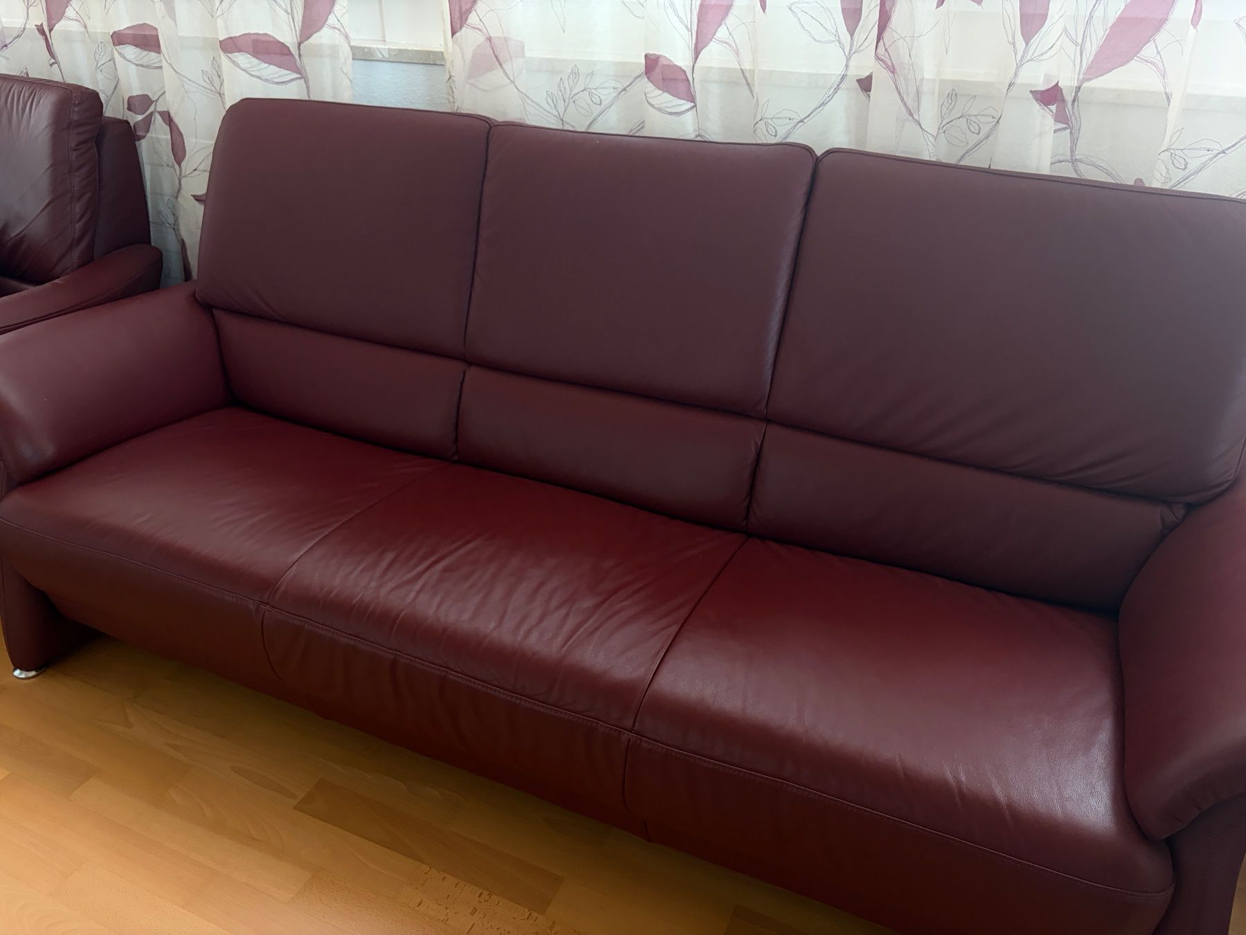 Divani: Elegante Echtleder-Couch – Usato da Teufen AR venduto da amo_hz5k 1