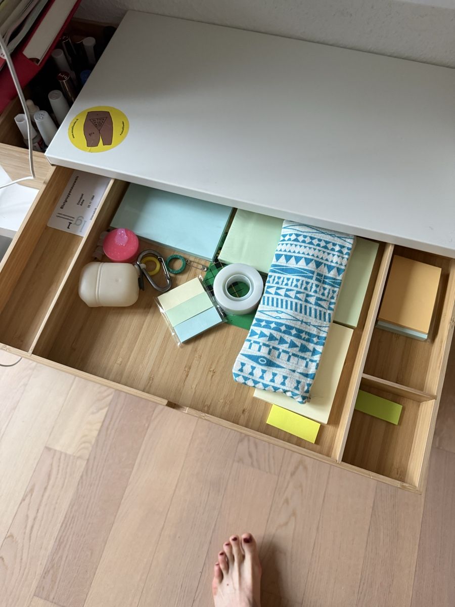Support d'écran: Monitor stand – D'occasion à Zürich par AlineCr 1