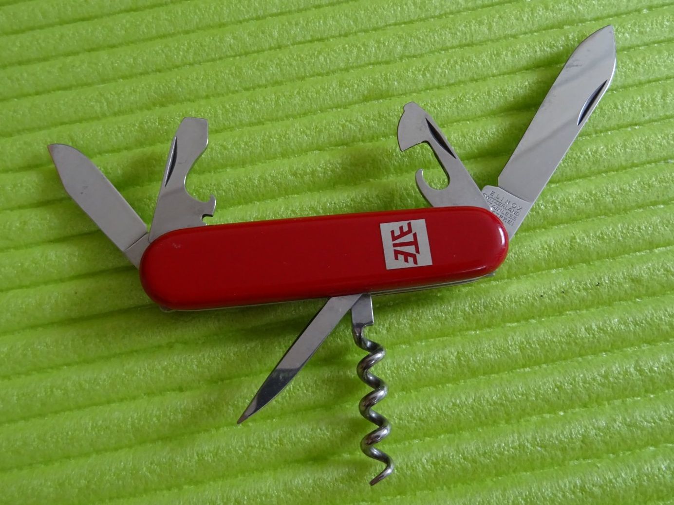 Coltelli tascabile: Elinox Taschenmesser rot ETE – Usato da Hinwil venduto da Fusca