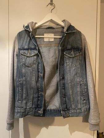 Jeansjacke mit Kaputze Gr. XS