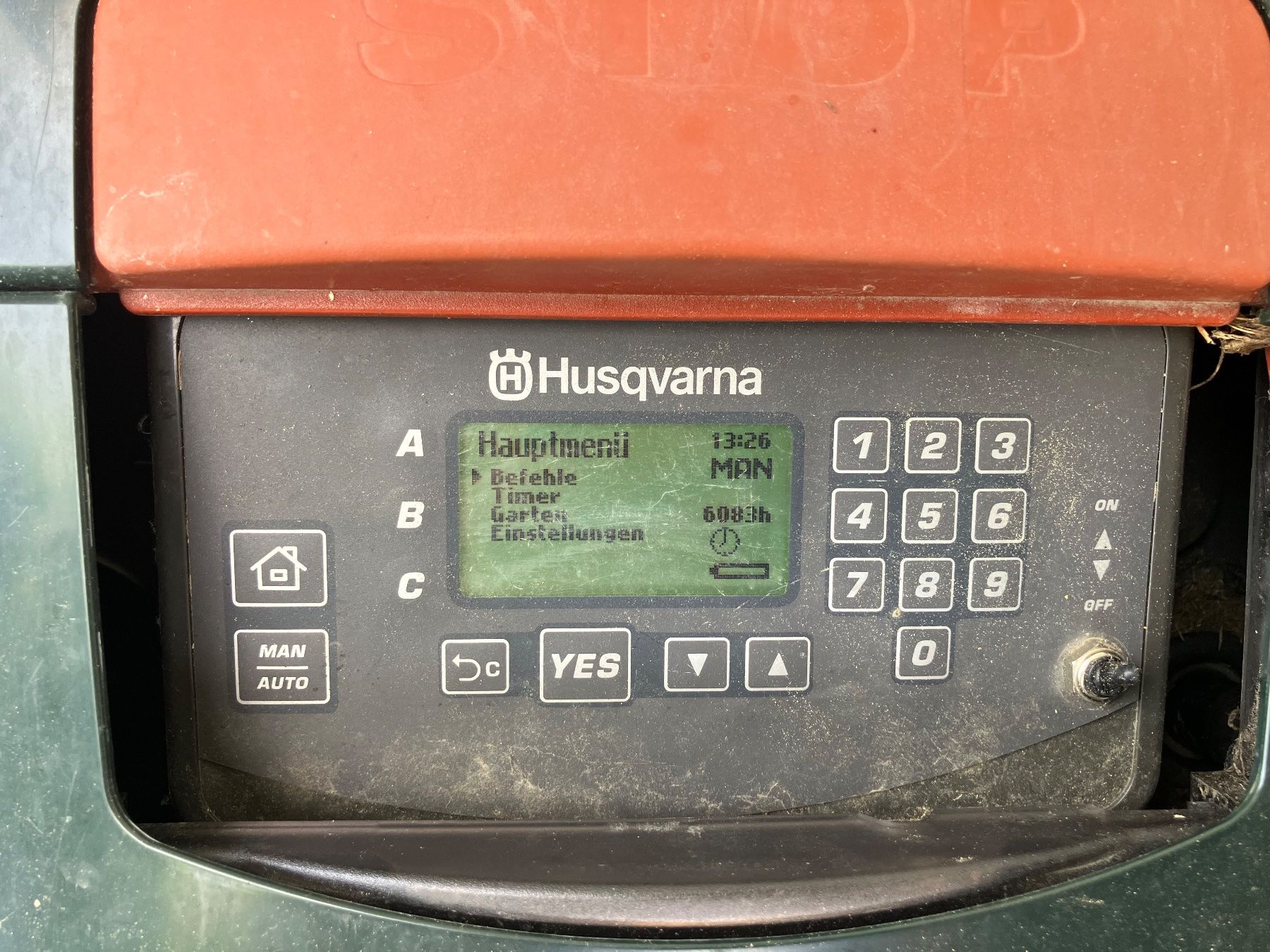 Husqvarna Tagliaerba: Husqvarna auto mower 220 AC – Difettoso da Männedorf venduto da lareina 2