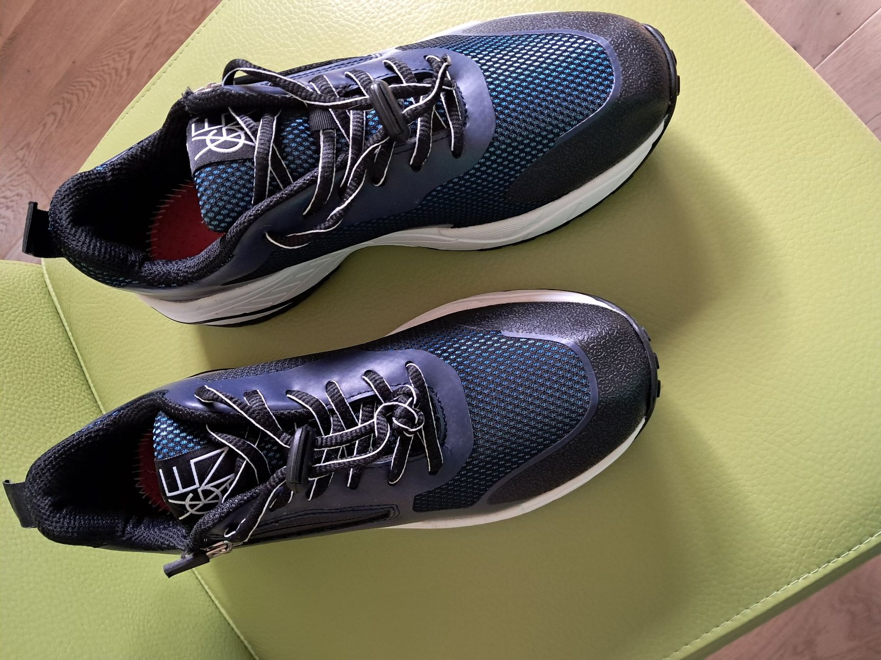 Chaussures femmes: Schuhe – Neuf (Voir description) à Breitenbach par Michihund00