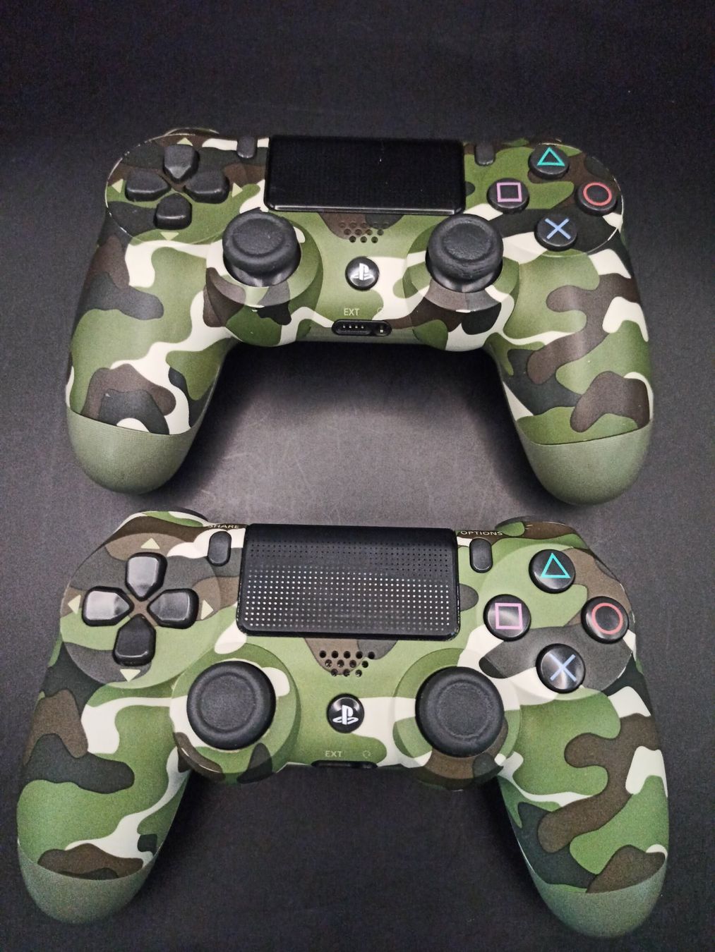 Controller: 2 x Original Controller Sony PS4 Wireless DualShock 4 CAMO – Usato da Oberweningen venduto da mar_87mx 1