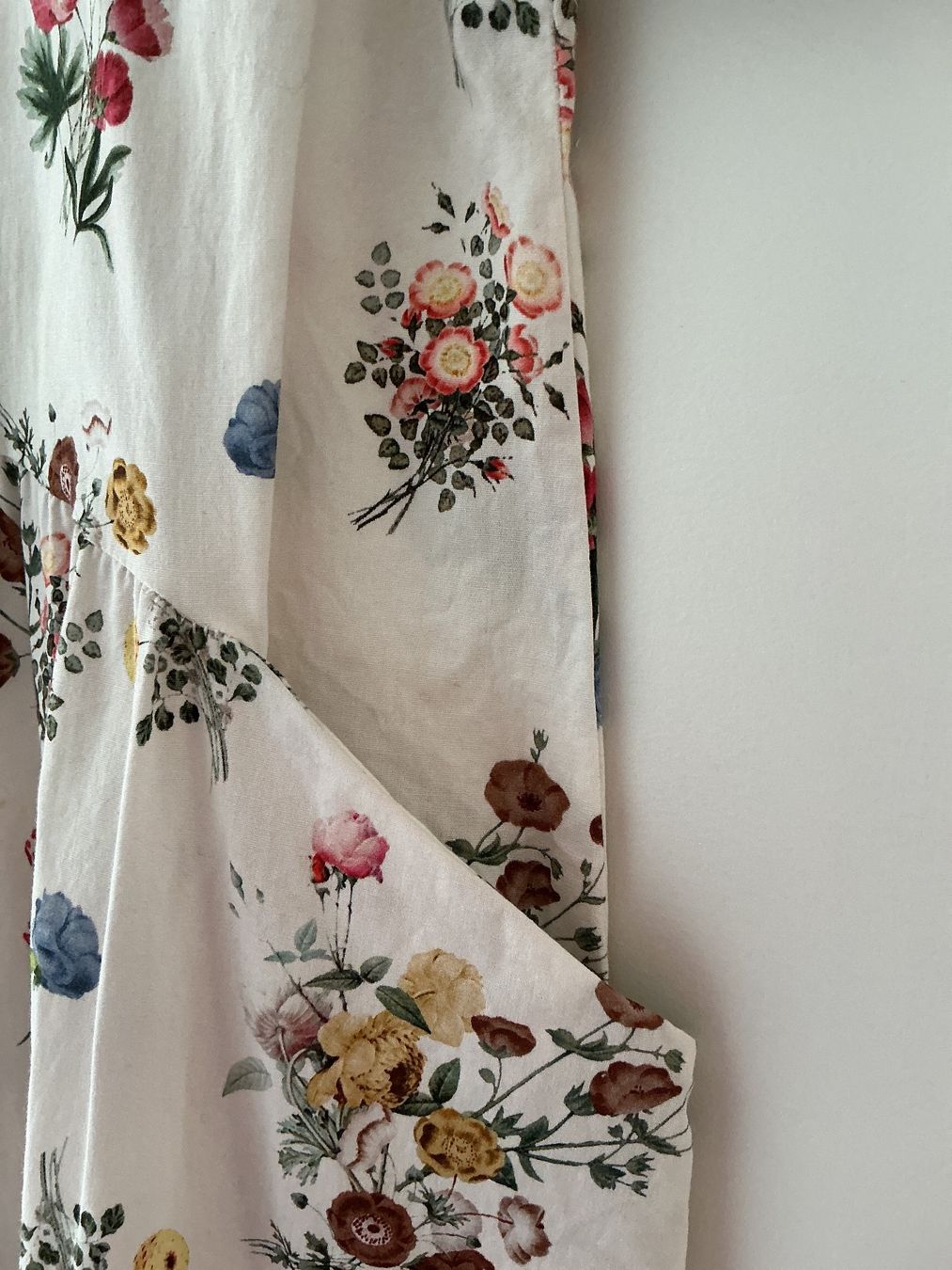 Vestiti: Wunderschönes Baumwollkleid mit Blumenmuster – Usato da Triesen venduto da boston7 1