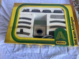 Minitrix Modelleisenbahn Set A 51103500 im Karton