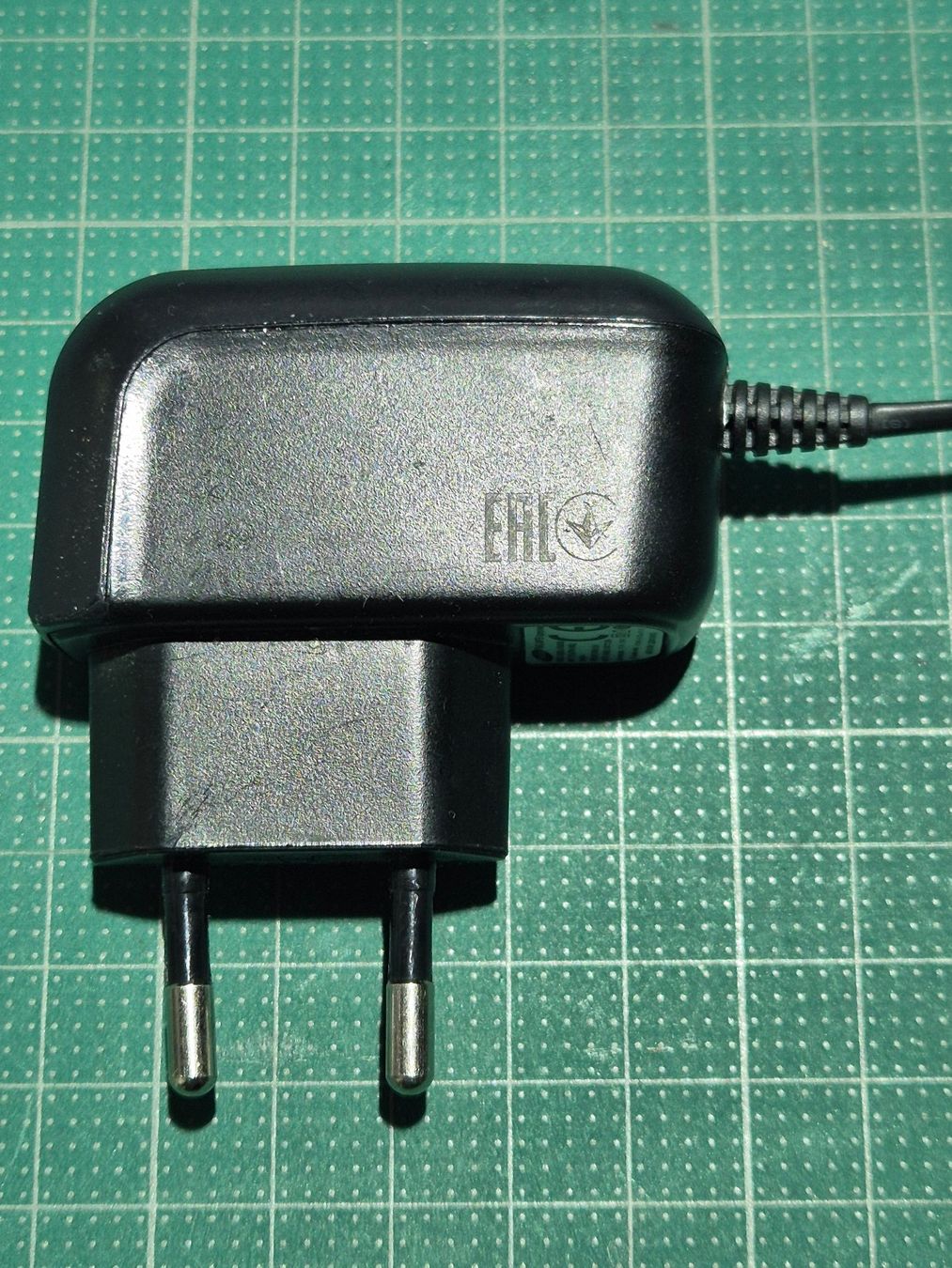 Samsung Caricabatterie: Original Samsung Ladegerät Micro-USB ETA3U30EBE – Usato da Petit-Lancy venduto da mil_2zjt