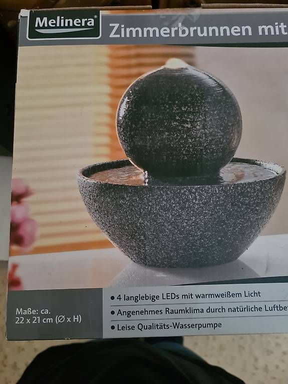 Stagni & Fontane ornamentali: Zimmerbrunnen mit LED – Usato da Deitingen venduto da Dane.h.