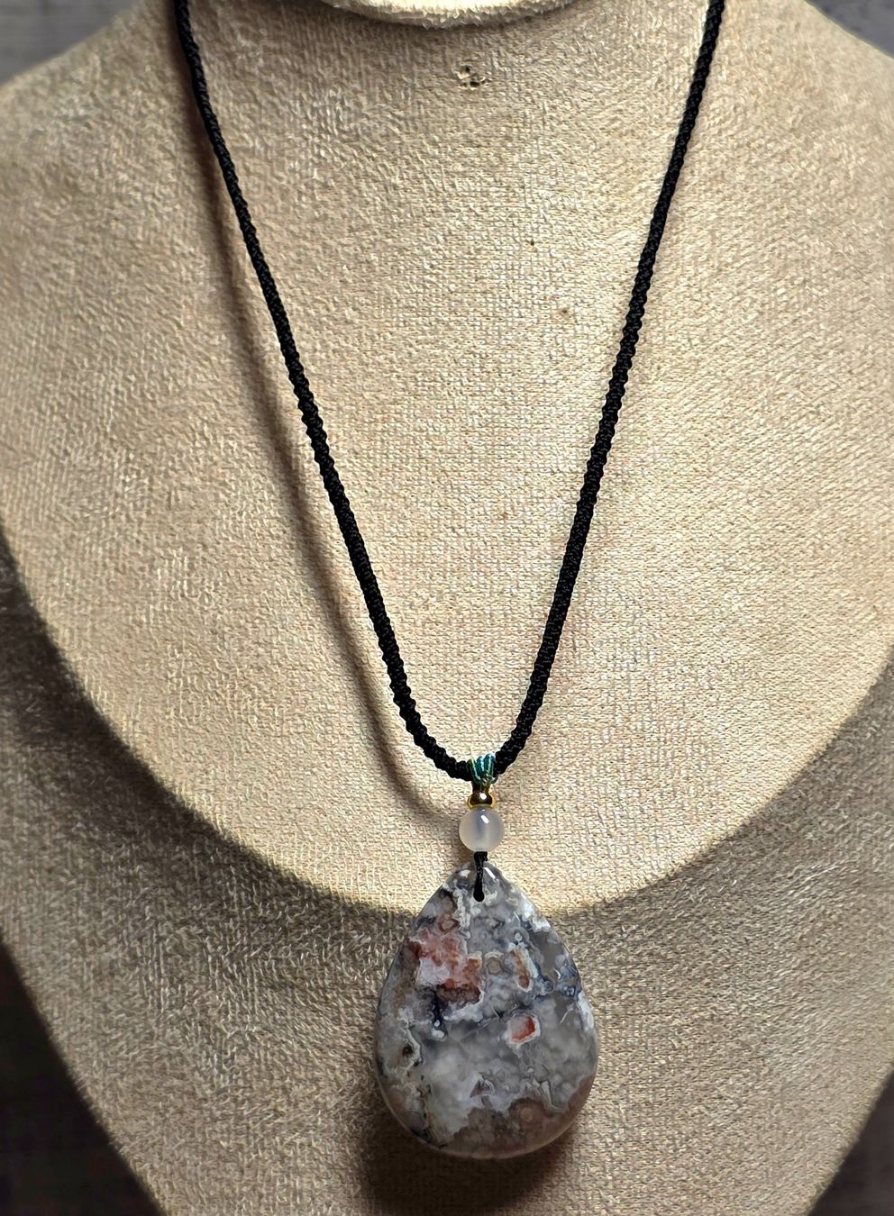 Minerali & Pietre curative: Top Achat Anhänger mit Kordelkette – Nuovo e nell'imballaggio originale da Matzingen venduto da Shay_Crystalz 3