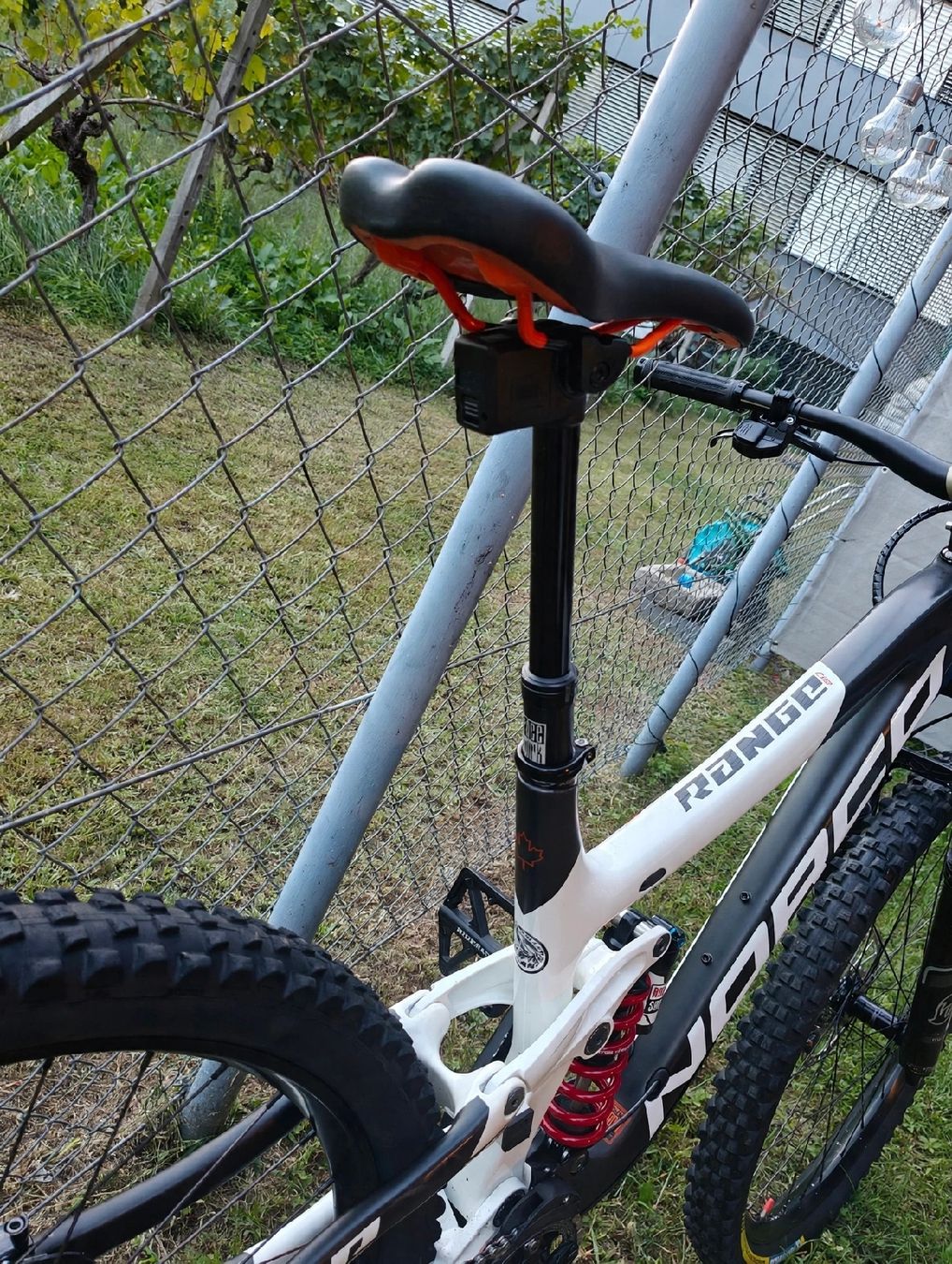 Norco Vélos: norco range 7.4 carbon custom – D'occasion à Locarno par pat_ltn9 4