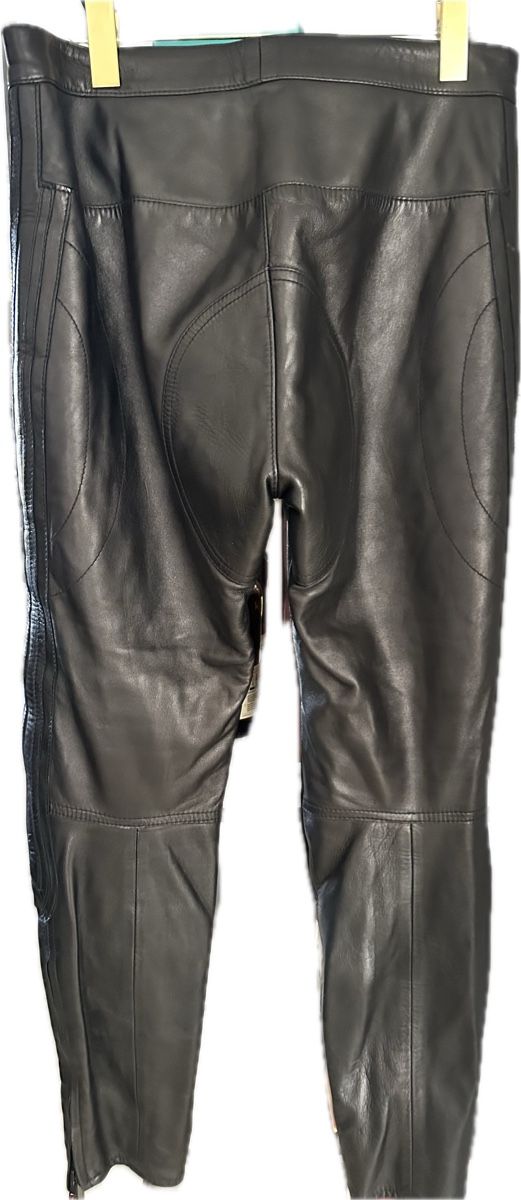 Gucci Pantaloni: Gucci Leather pants – Nuovo (secondo la descrizione) da Burgdorf venduto da N.O.C. 1
