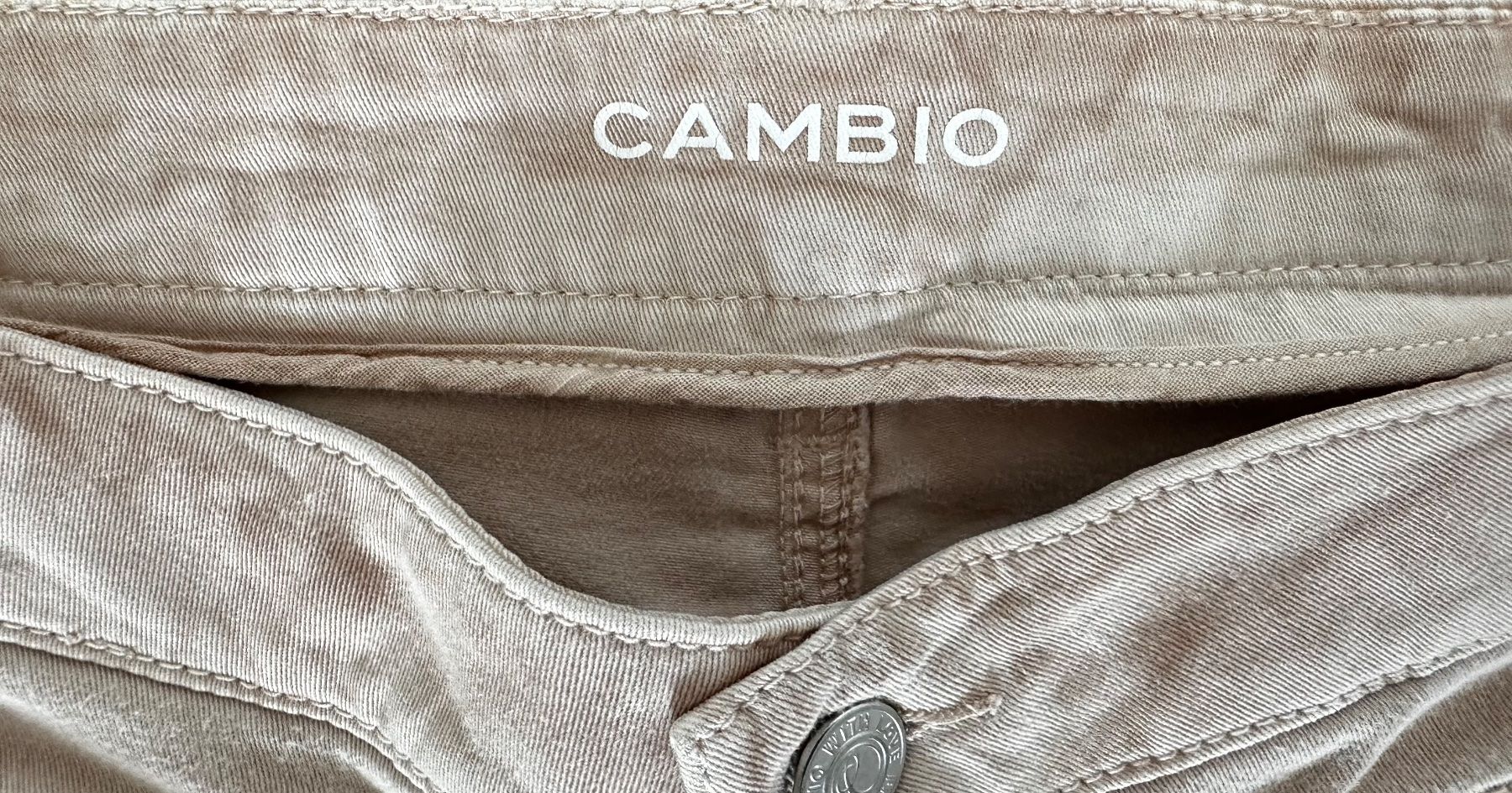 Cambio Pantaloni: Cambio Stoffhose Damen 42 – Usato da Liestal venduto da Ballybs 1