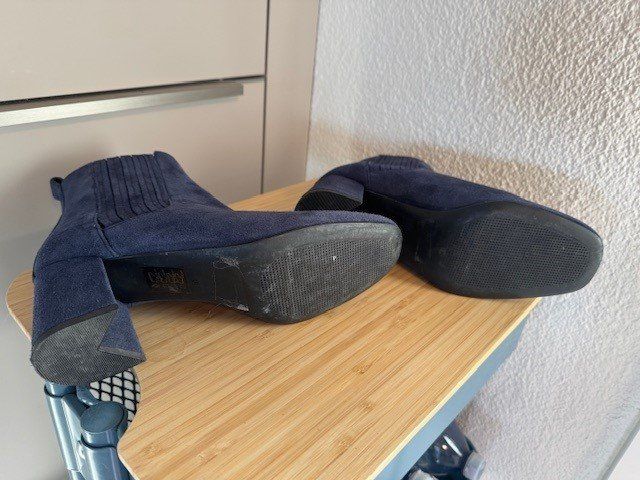 Scarpe da donna: Stiefeletten In blau Grösse 38 – Usato da Gisikon venduto da snoovy 2