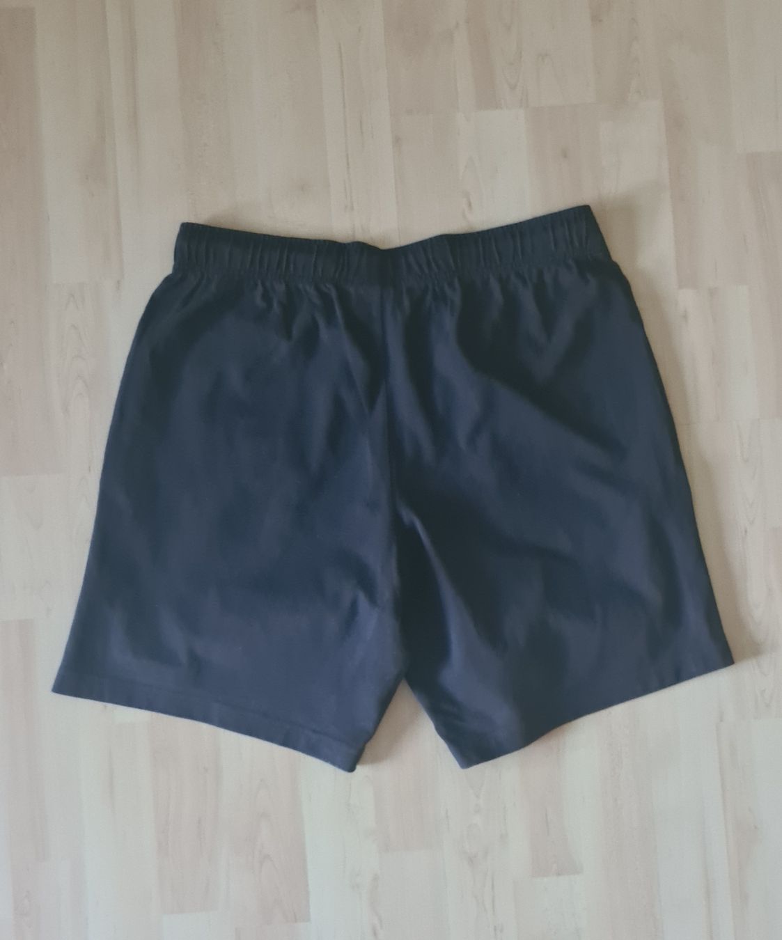 Champion Pantaloni: Shorts, kurze Hose Champions Gr. L – Usato da Ennetbaden venduto da lili2003 1