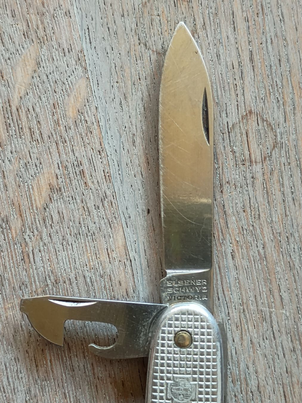 Victorinox Couteaux de poche: Sackmesser Victorinox – D'occasion à Kirchlindach par Chantalone 4
