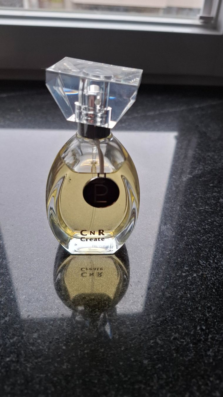 Parfums & Eau de Toilette: Parfüm – D'occasion à bülach par bea_syq2
